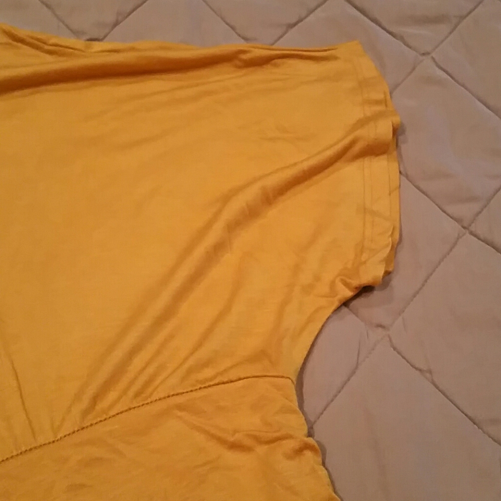 Top - Picture 4 of 6